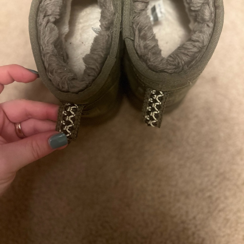 UGG Ultra Mini Clear in Green